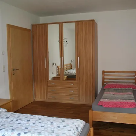 Bachmann Ingrid Apartament Strassen